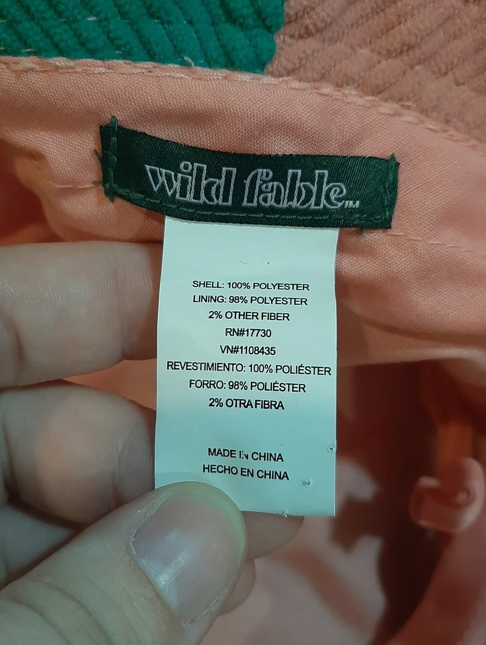 NWT Wild Fable bucket hat features a multicolored corduroy